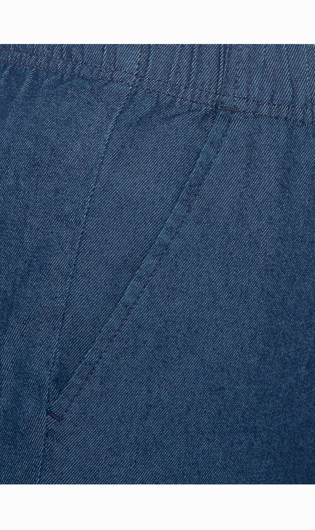 Women's Lightweight Stretch Denim Capri Pants – Comfortable Everyday Fit