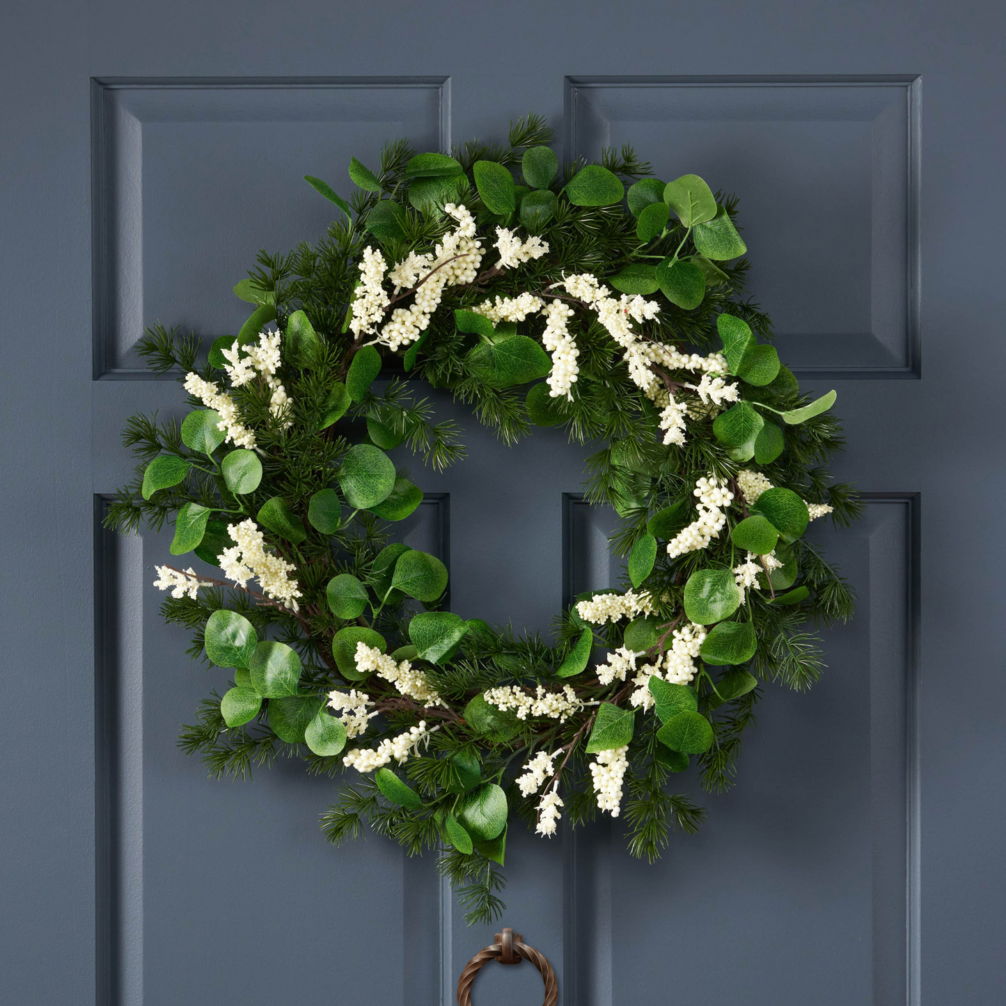 25.5" LEAVES/BERRY WREATH