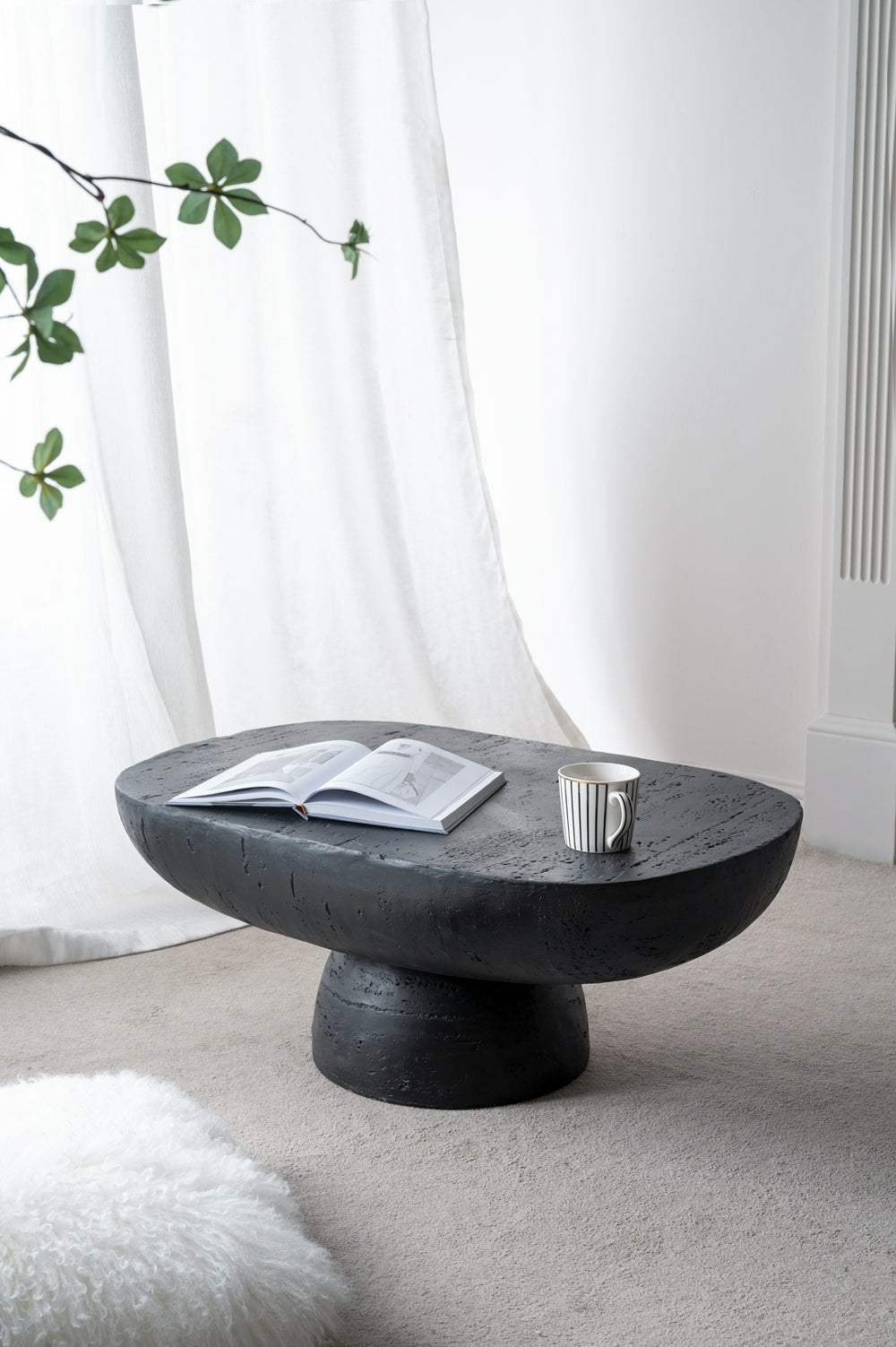 36x24x15" Black Oval Coffee Table