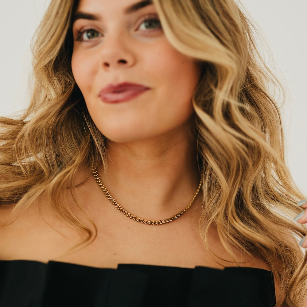 Chevron Chain Necklace - WATERPROOF