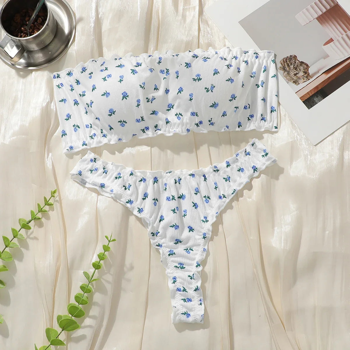 Sexy strapless floral print set seaside vacation style bra set no steel ring party underwear whtie Lingerie MR3496