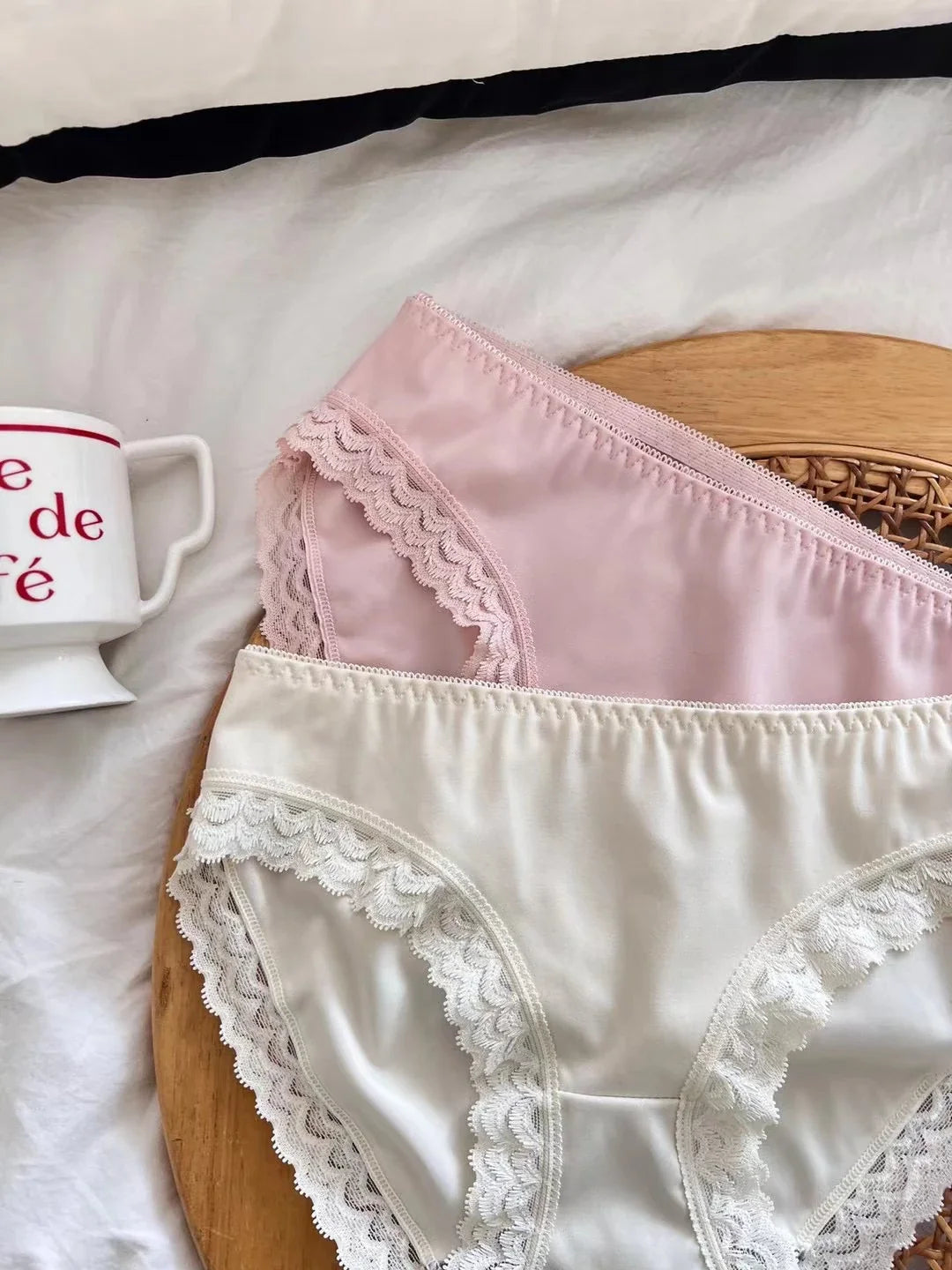 Japanese Anime Lace Bra Set Push Up Wireless Bralette Small Bust Seamless Sexy Triangle Cup Lingerie Set Spring Summer MOYISU