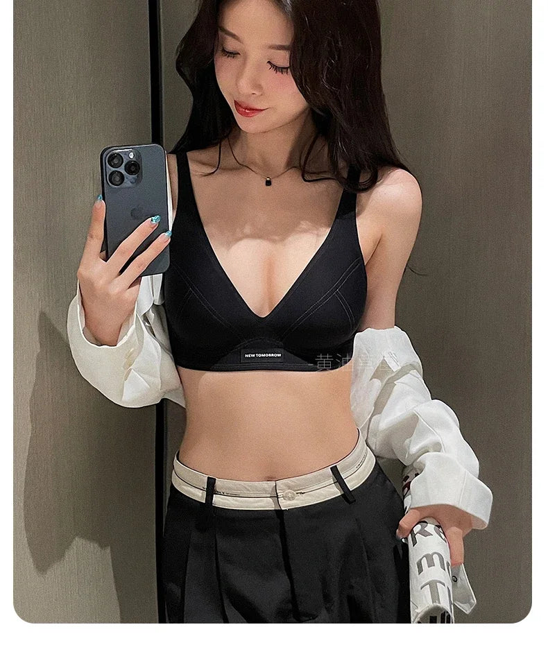 MOYISU Japanese Milk-Skin Bralette - Wireless Summer Bras for Small Chest Traceless Lift Soft Jelly Support Back Tuck Technology