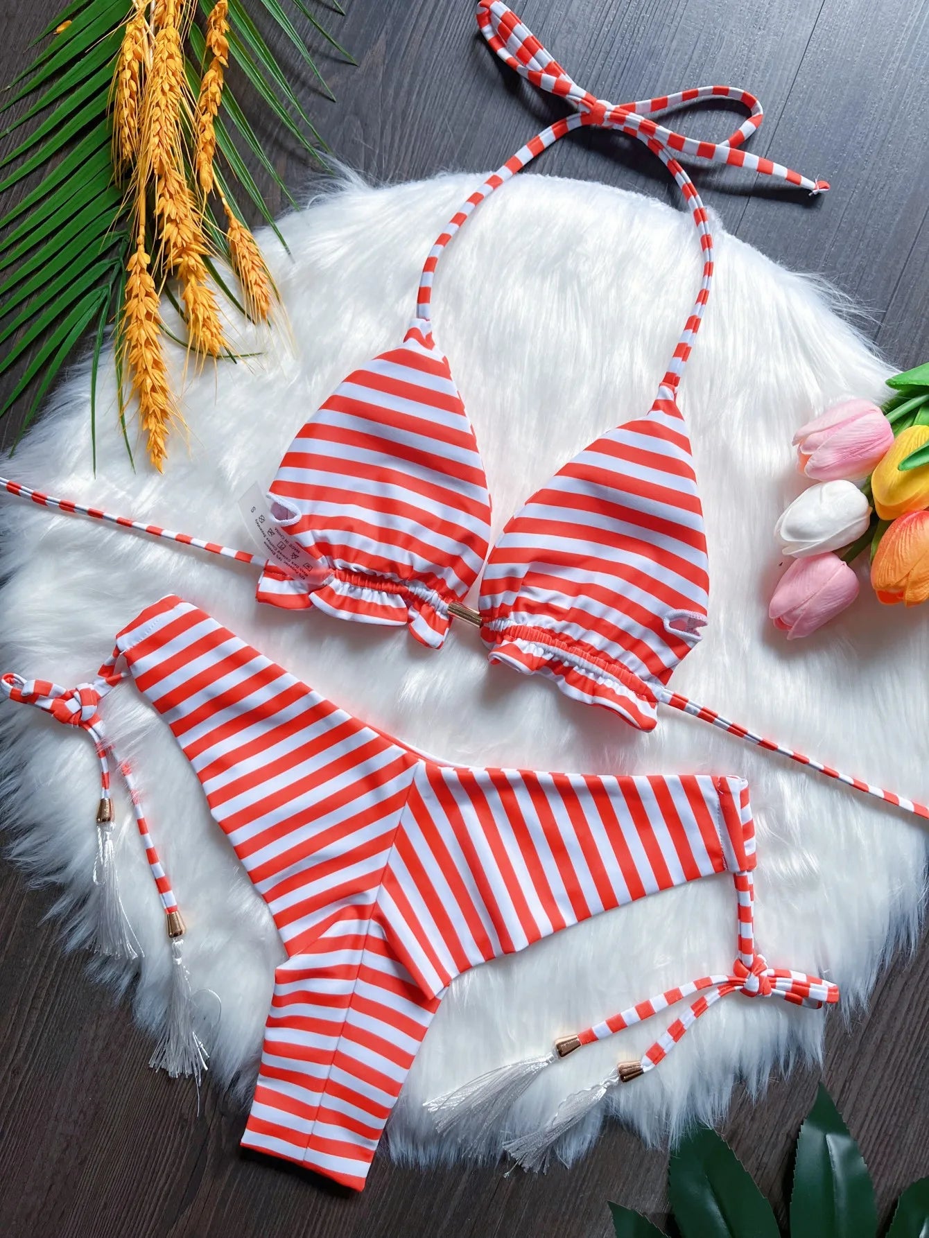 2026 New Women's Swimsuit Neck Hanging Bikini Set Split Beach Swimsuit 2-piece Set with Tassel Decoration