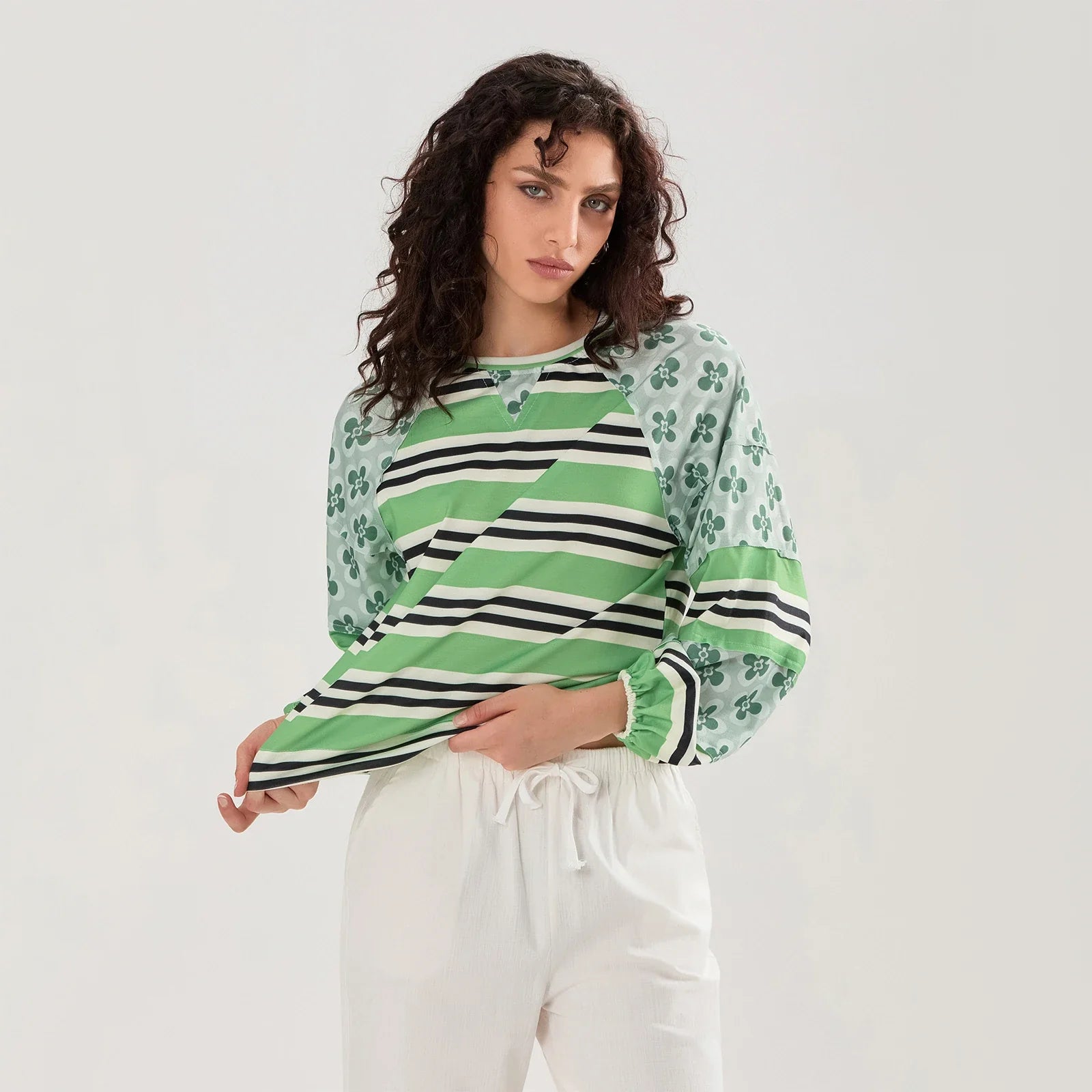 Loose Knitted Tops Women Contrast Color Stripe Floral Print Long Sleeve Pullovers Fall Winter Casual Jumpers