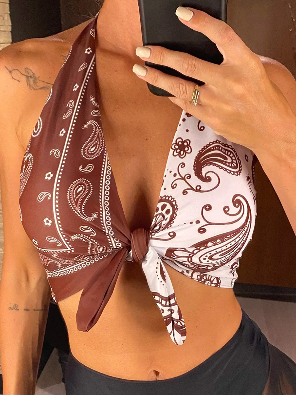XS - L Sexy Printed Splicing Halter Knotted Bikini Top Female Swimsuit Women Swimwear Bather Bathing Suit Swim Beach Top V5817