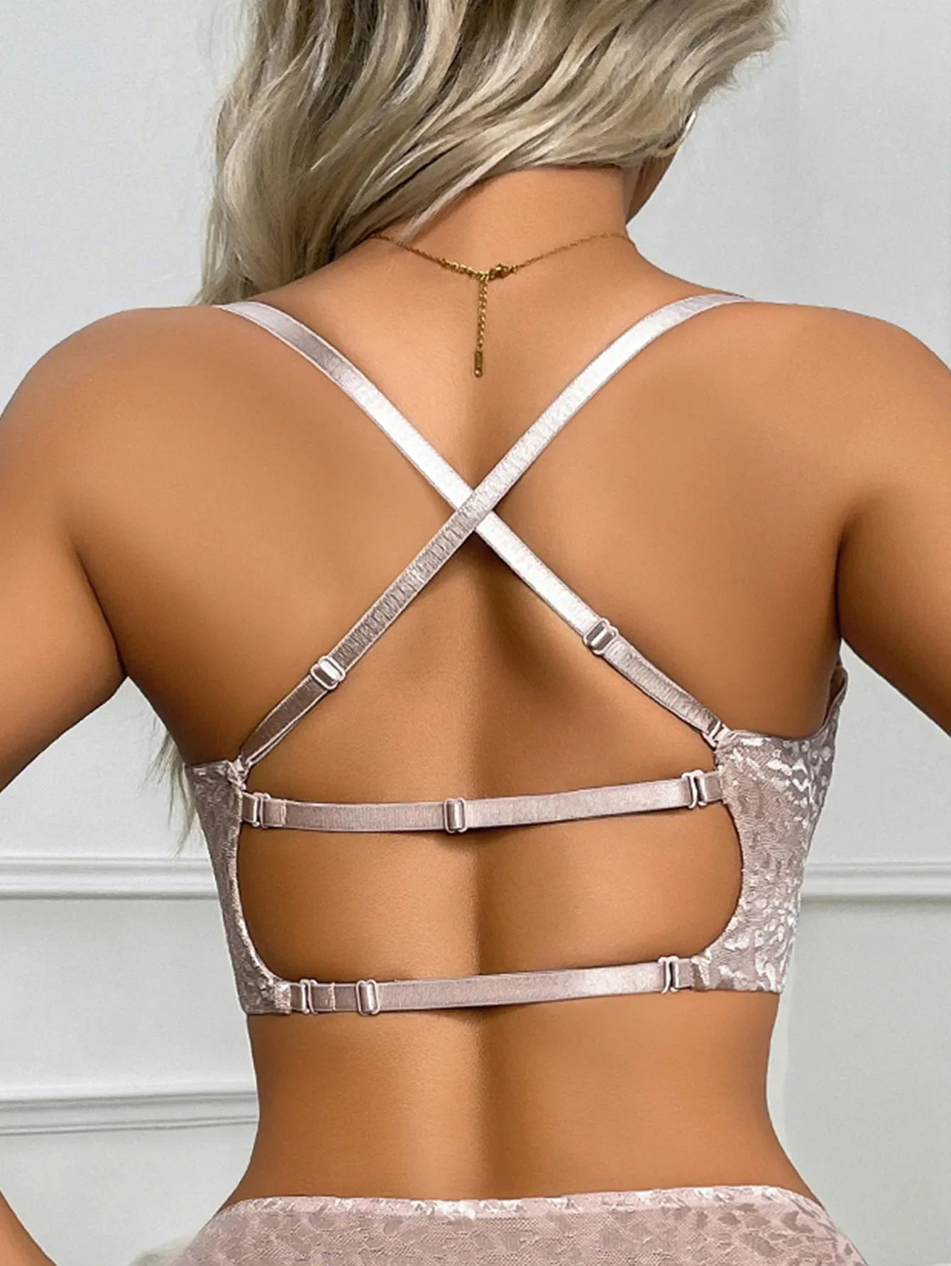Ultra thin sexy spacer bra hang neck underwear breathable U back backless bralette underwire push up invisible bra