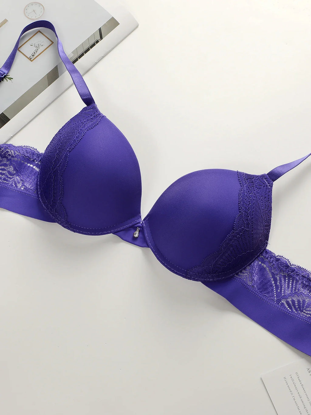 Women's Sexy Solid Color Bra Patchwork Lace With Small Pendant Steel Ring Gathered Push Up Bra Daily Comfortable Casual Bra U314