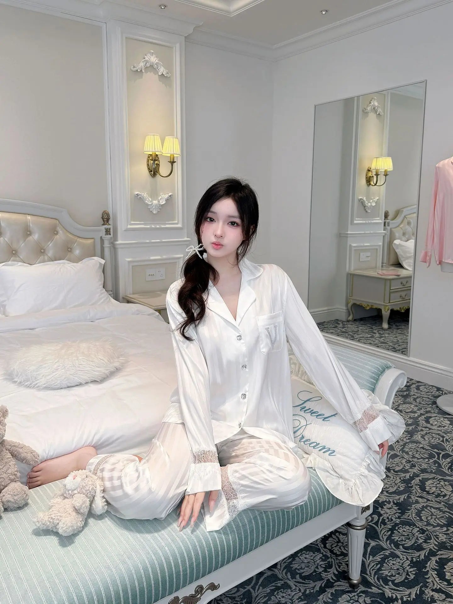 Lace splicing light luxury pajamas for women long-sleeved ice silk silk early spring comfortable home wear set