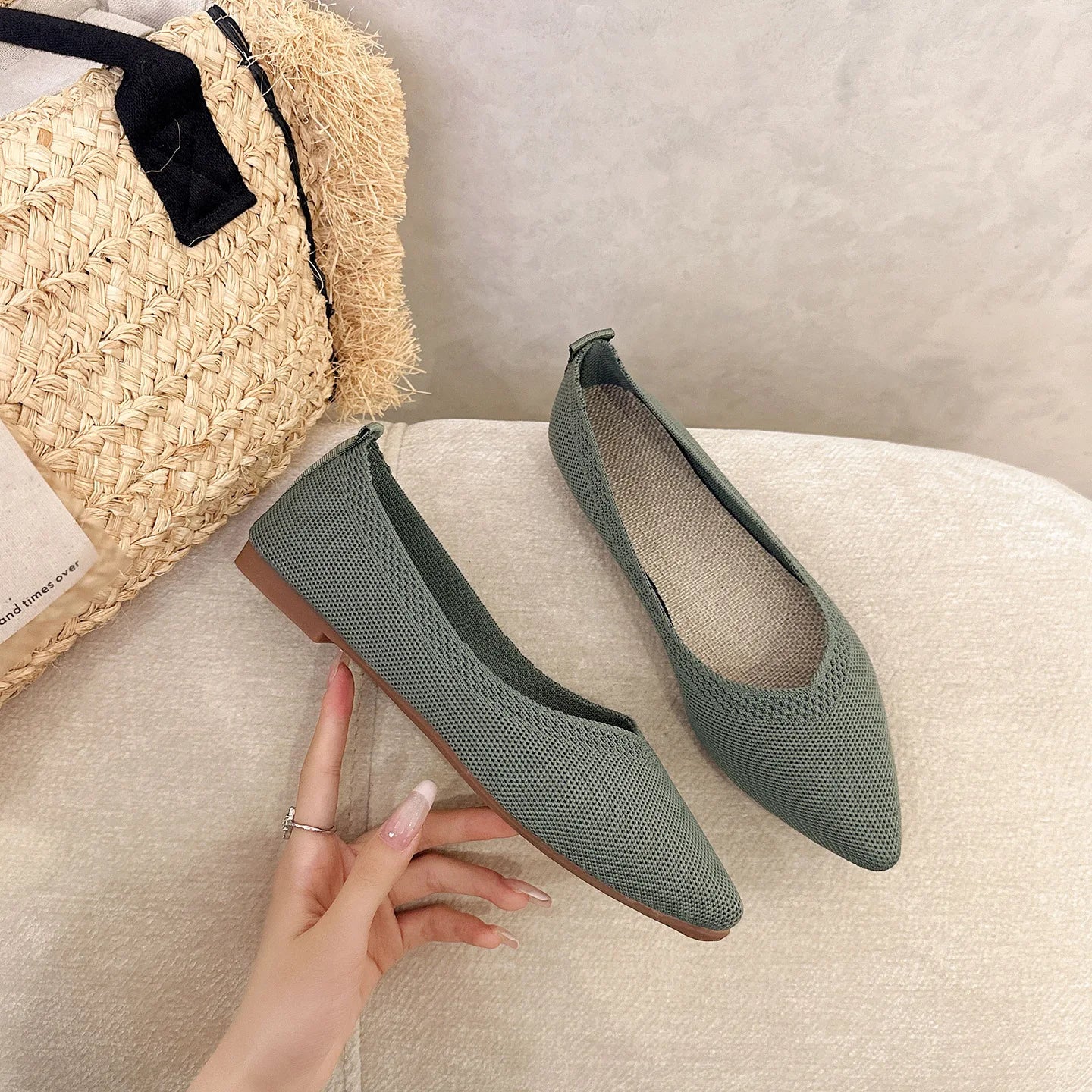 2025 Women Pointed Toe Flats Breathable Fabric Spring Summer Flat Shoes Soft Sole Slip-on Girls Daily Walking Driving Loafers