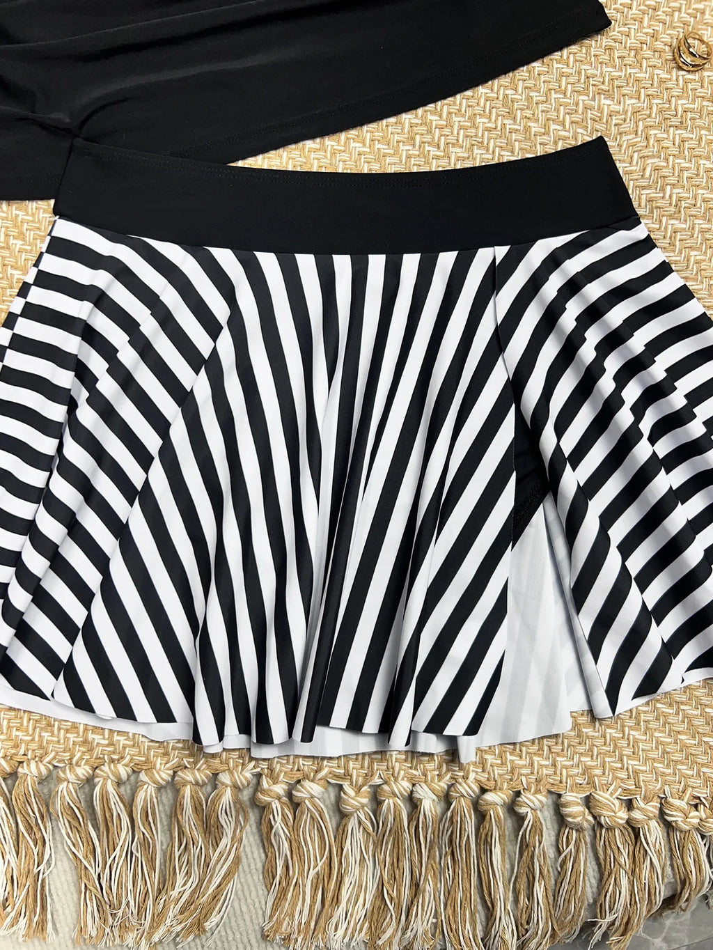 Vintage Black Striped Tankini Set 2026 Women Front Tie Pleate Skirt High Waist Two Piece Swimsuit Bathing Suit Holiday Swimwear