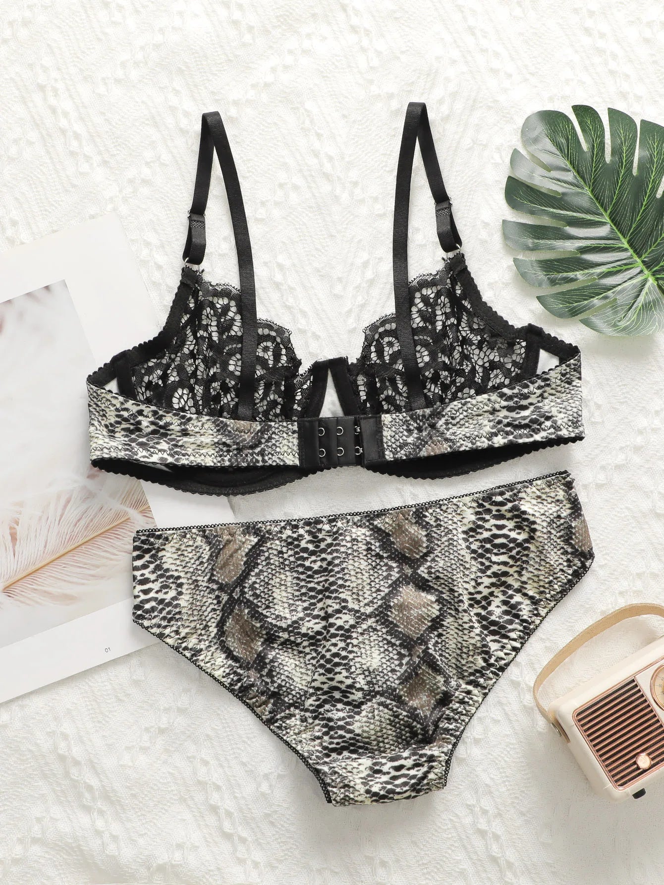 Women's sexy bra set with lace ultra-thin 2-piece leopard print Underwear is suitable for special occasions and daily use A3132