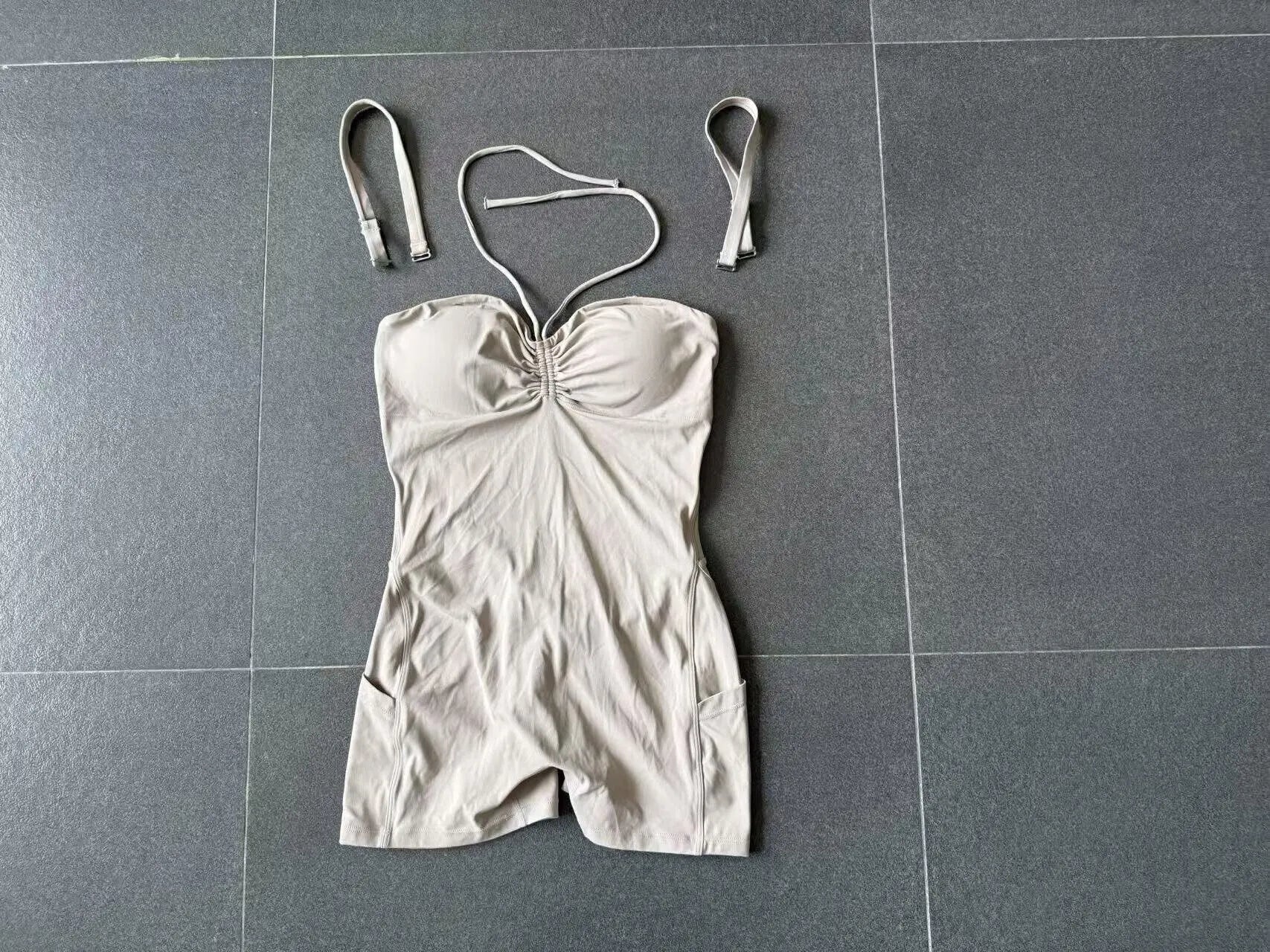 Womens Two Way Wear Bodysuit Sleeveless Yoga Stretch One Piece Romper Sexy Fitness Side Pockets Sportwears Bodysuit
