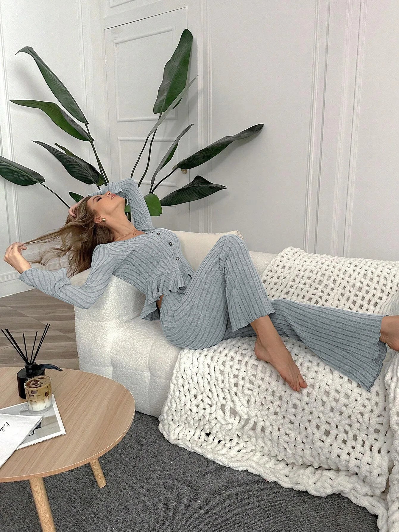 Autumn Winter Two Pieces Pajamas Sets Women Sleepwear Sexy V Neck Long Sleeve Tops and Trousers Set Loungewear Home Clothes