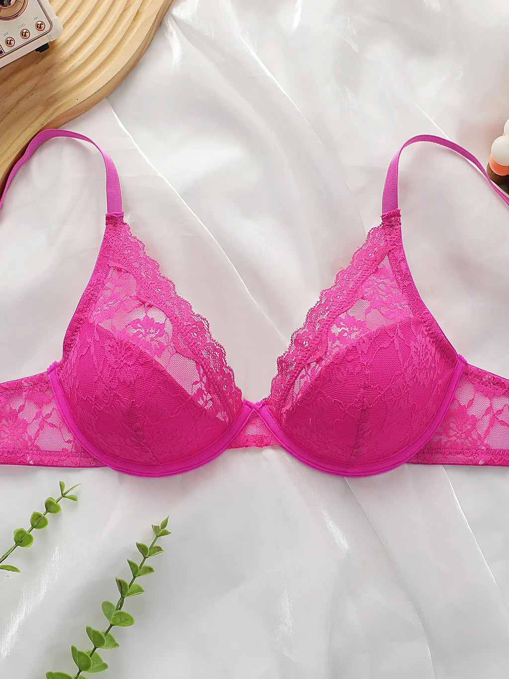New fashionable rose red bra with steel ring lace thin sexy Lingerie semi transparent women's underwear 2635