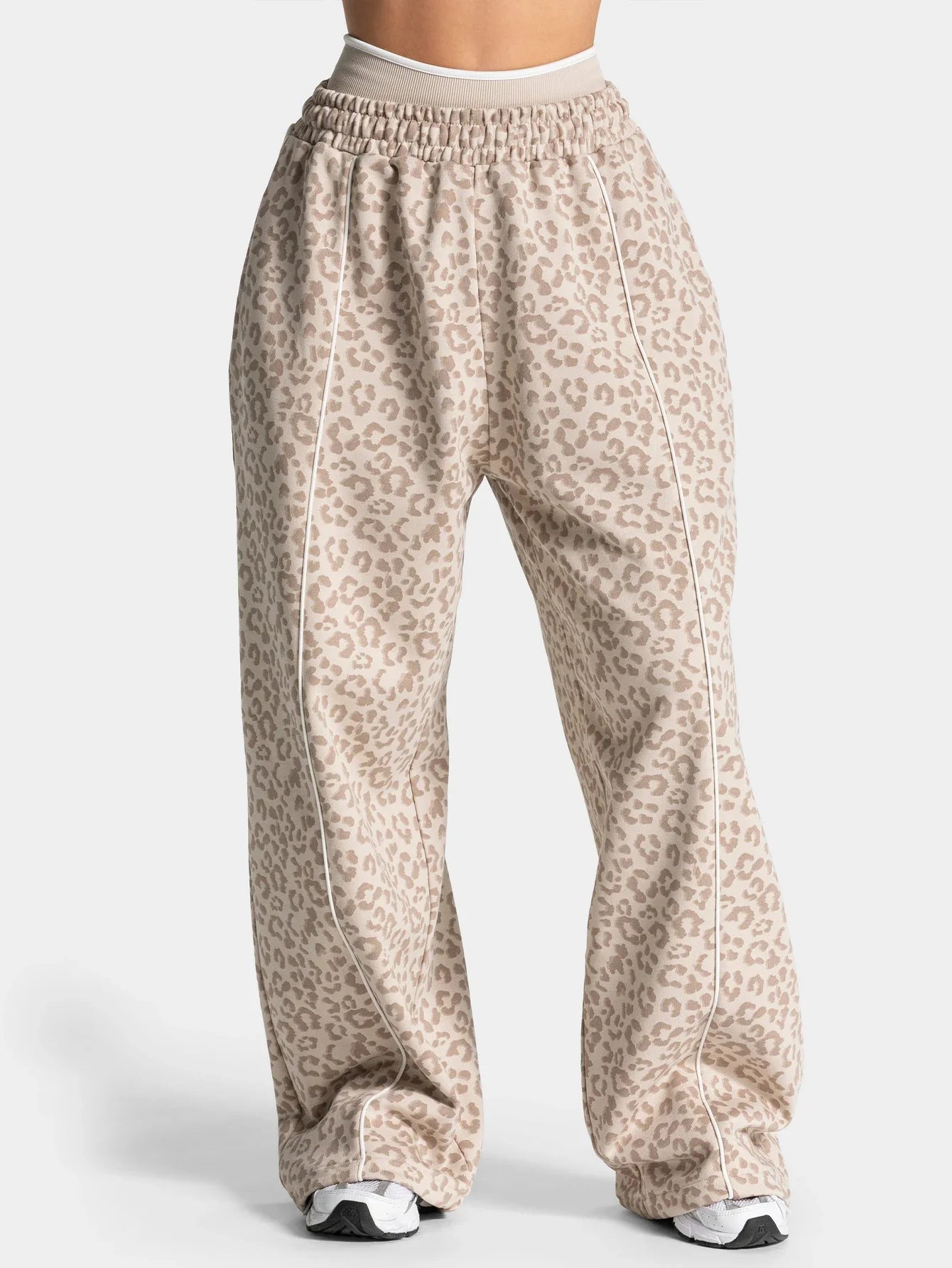 Loose Leopard Print Yoga Lounge Pants - Comfortable Sport Leggings for Workout & Casual Wear