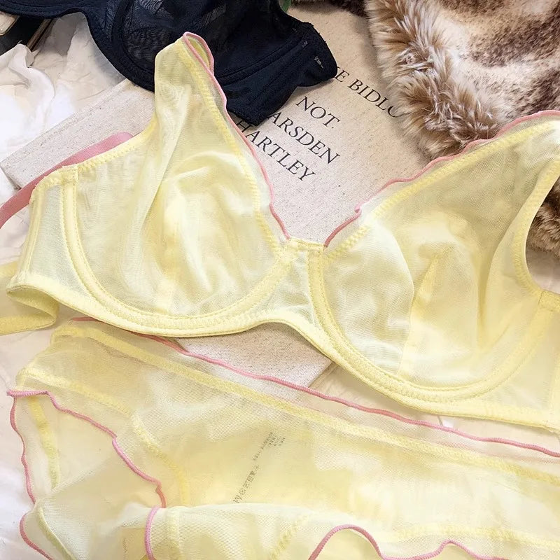Elegant French Design Minimizer Bra Fashion Triangle Cups Structural Support Ultra Thin Soft Mesh Lingerie Set MOYISU Sexy Tushy