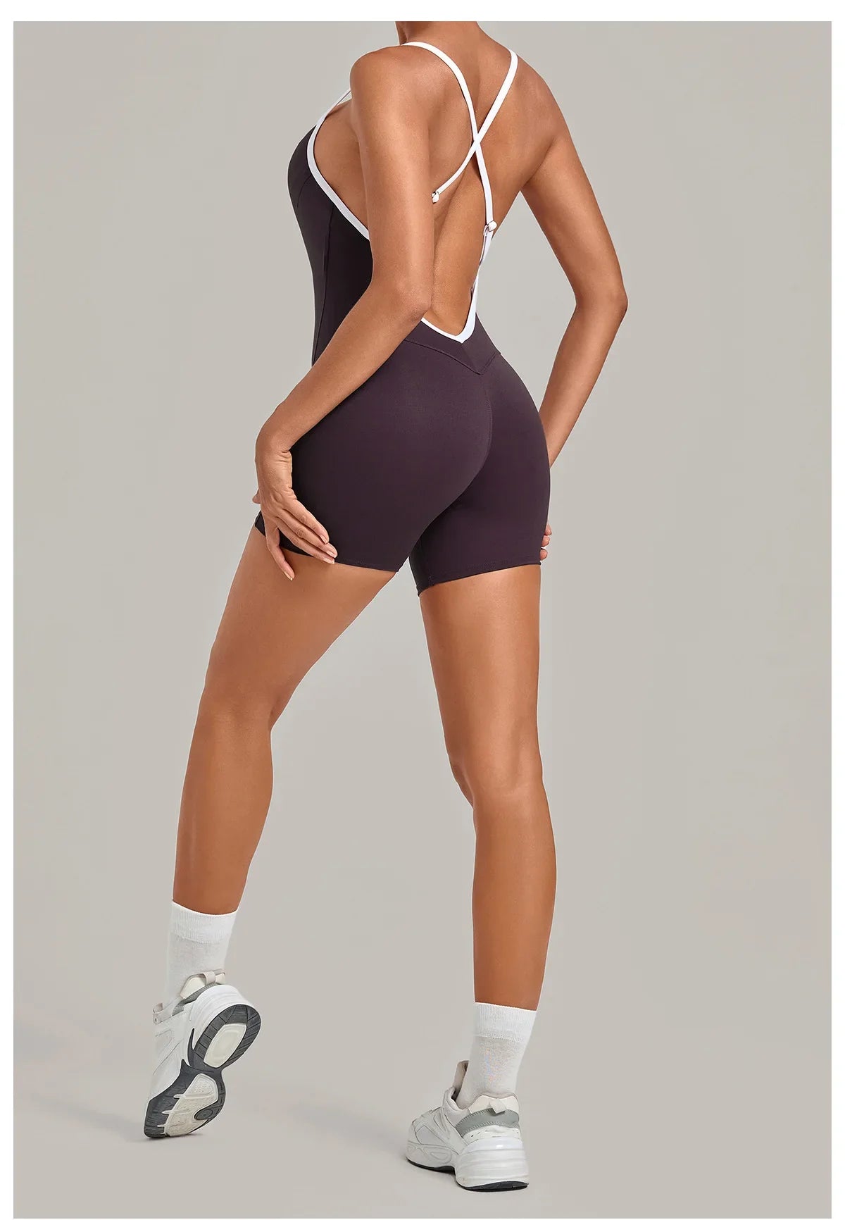 New Tight One-piece Yoga Suit Women Color Contrast Splicing Hollow Back Cross Sports Jumpsuit Outwear Slimming Fitness Bodysuits
