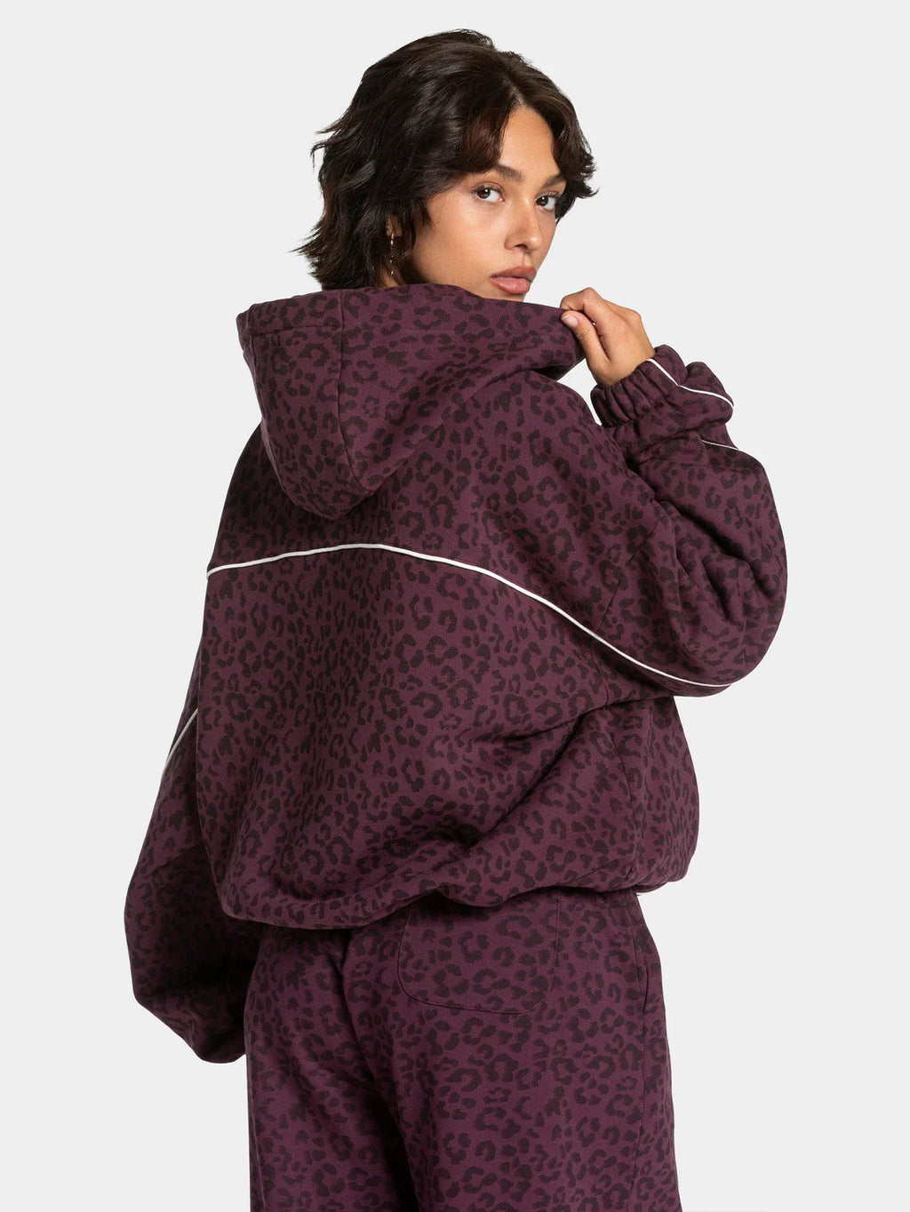 Vintage Leopard Hooded Sweatshirt Suit Loose Fit Contrast Line Wide Leg Trousers Fashion Athletic Tracksuit Outfit