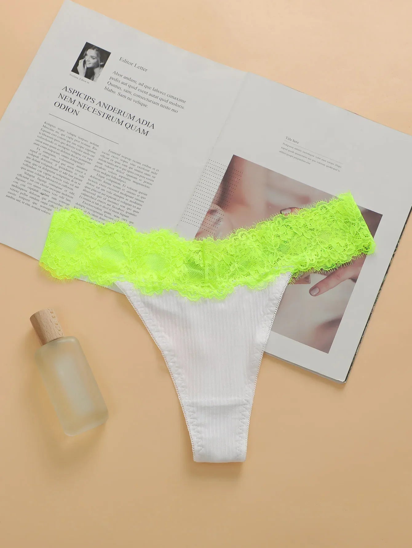 Women's sexy patchwork lace thong with low waist, seamless, breathable, antibacterial, easy to wash and dry underwear C3307