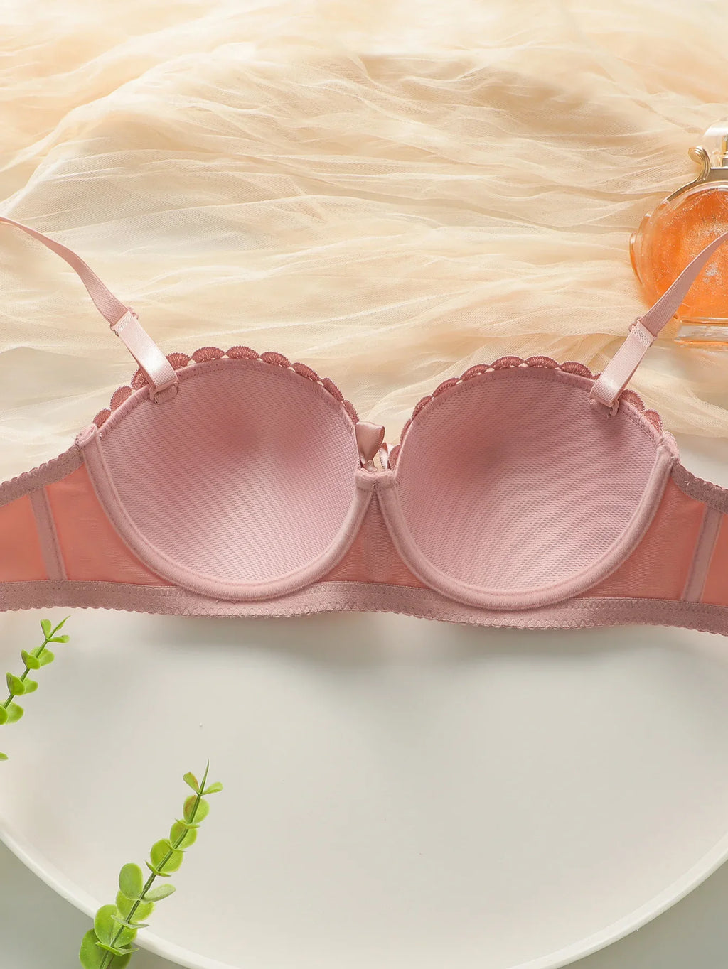 2-piece set of multi-color women underwear with steel rims gathered bra embroidered lace daily sweet braissere push up bra 1903