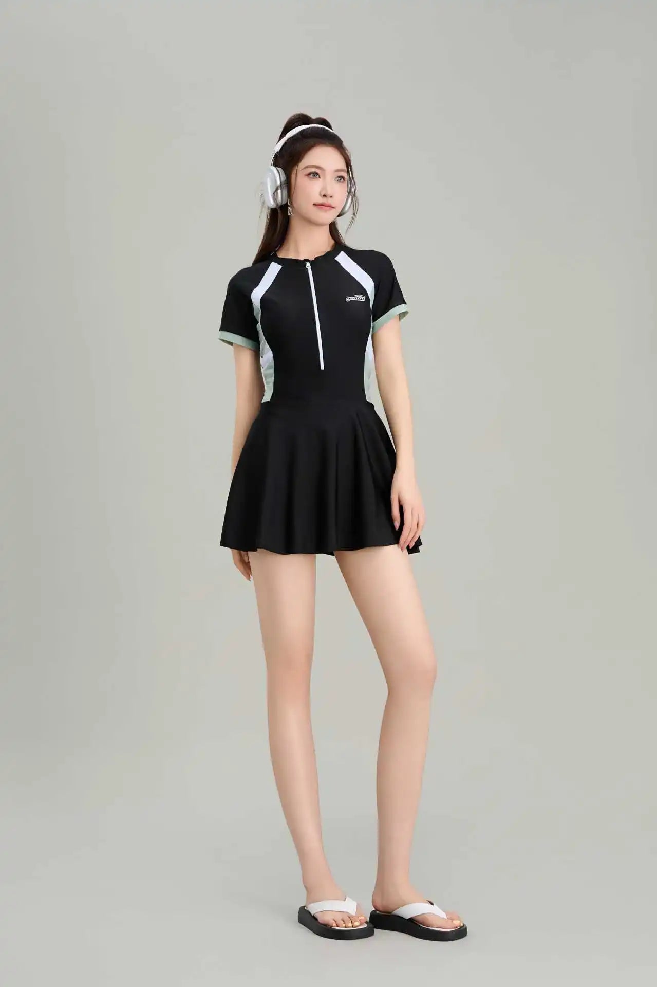 New Swimsuit for Women, Slightly Overweight, Plus Size Jumpsuit Style, Conservative and Slimming, Hot Spring Swimsuit Wholesale