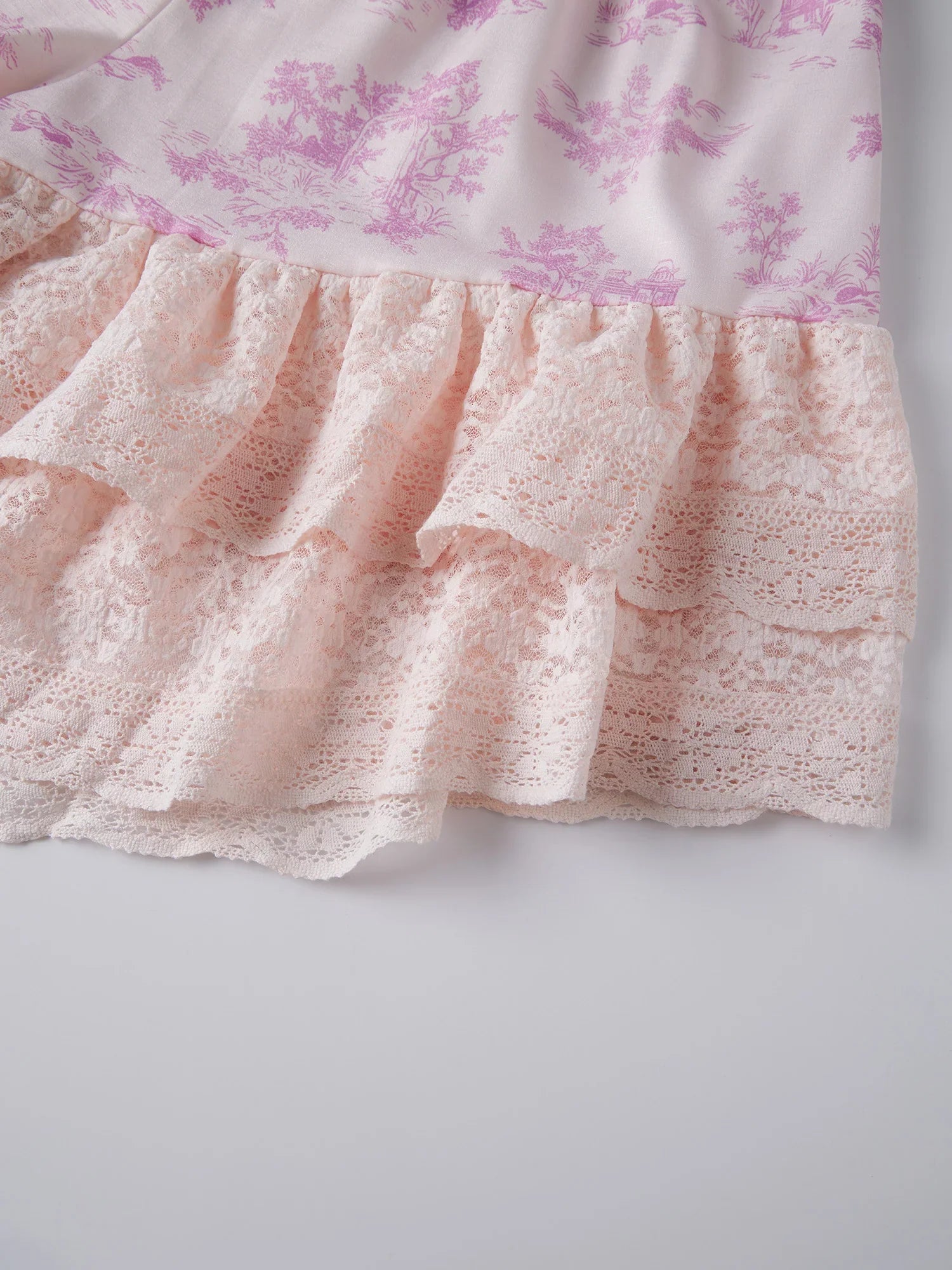 Women's Summer Bloomer Shorts Knee Length Floral Print Drawstring Elastic Waist Lace Trim Patchwork Casual Coquette Shorts