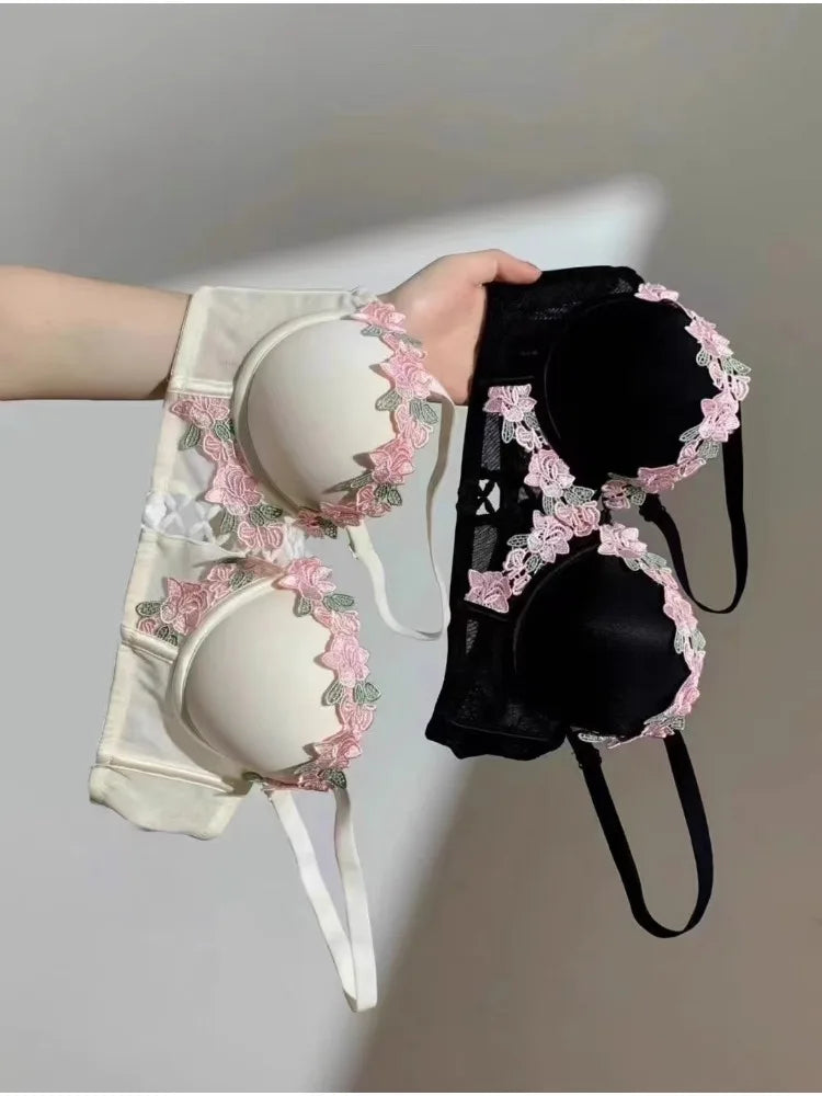 MOYISU London Anime Bralette - Delicate Wireless Bra for Set Teens, Japanese Summer Underwear Small Bust Close-Fit Subtle Allure