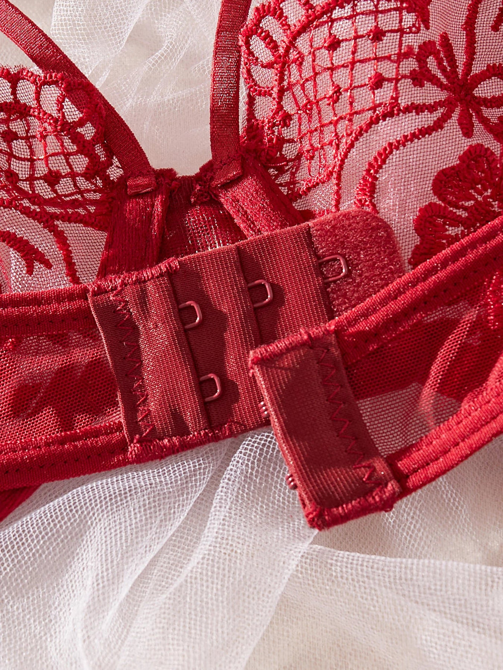 Red French Lace Embroidery Bra Set with Garter Belt Three-Piece Ensemble Sexy Underwear for Women