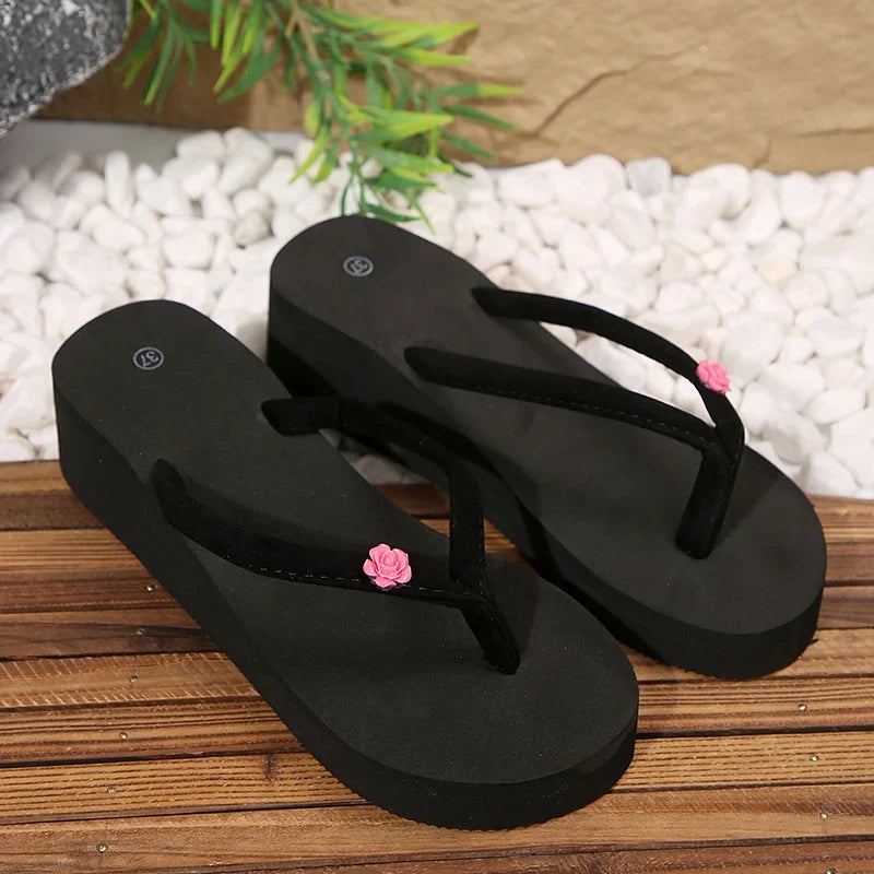 Women's Flower Decor Med Heel Flip Flops Simple Style Black Wedge Clip Toe Slides Woman Summer Outdoor Med Heel Slippers Mujer