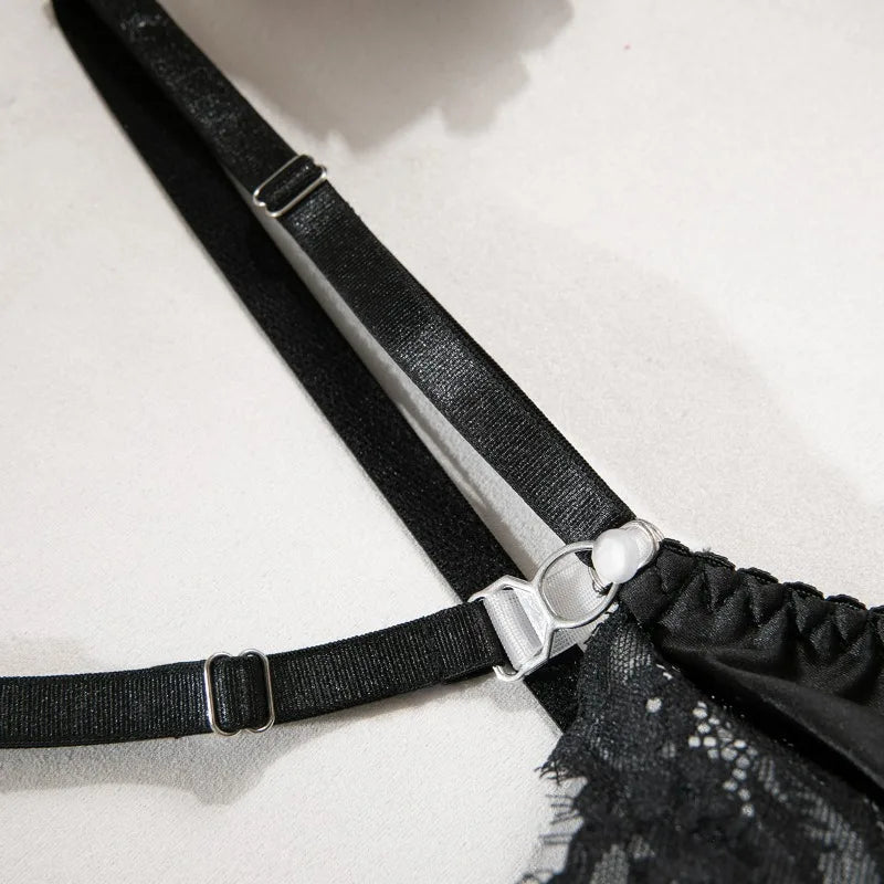 Toucheart Sexy Lingerie Set for Women Mesh Perspective Bra Set Lace Lace Splicing Sexy Hip-pack Skirt Sexy Underwear Garters Set