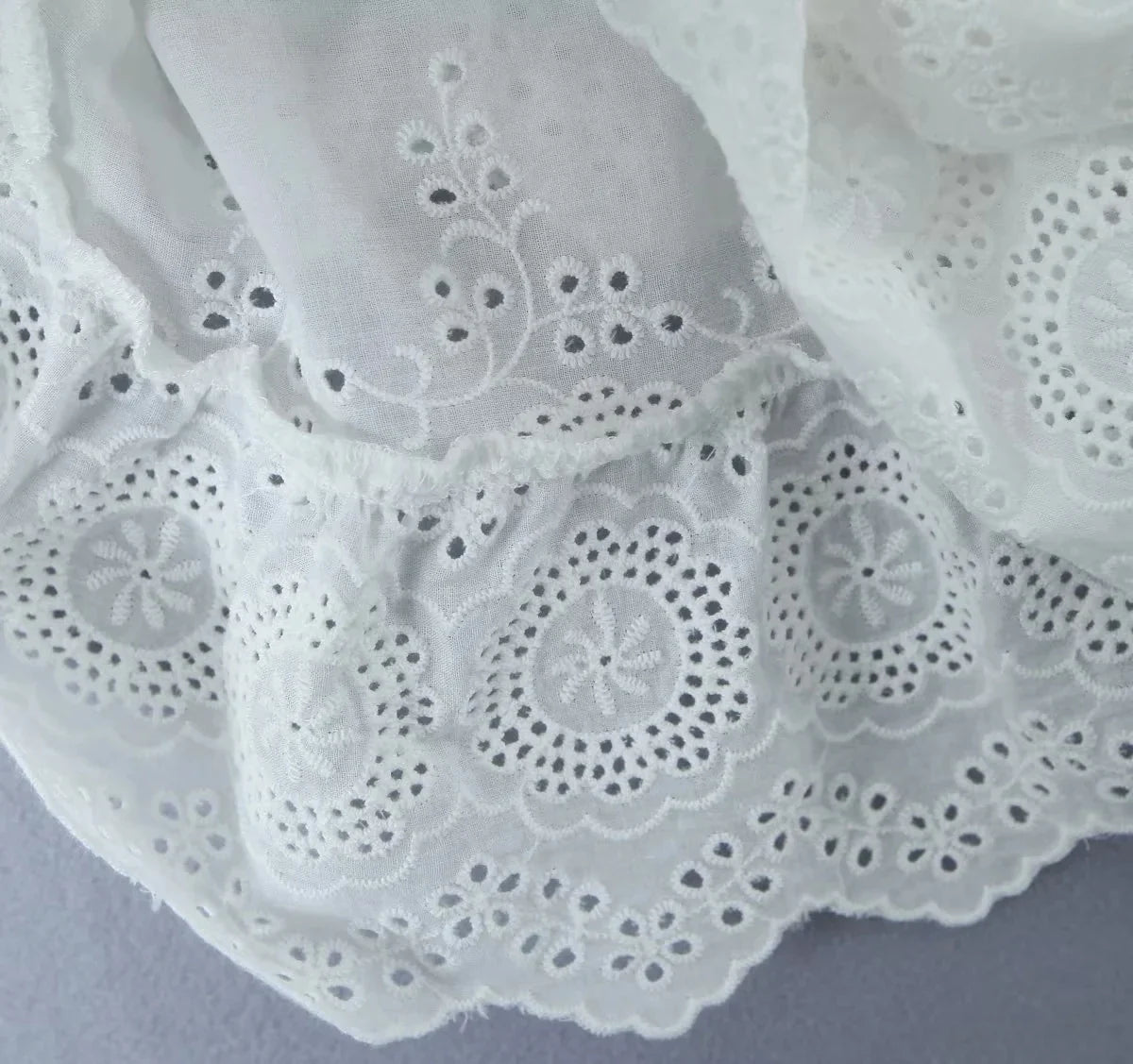 Foridol Summer Off Shoulder White Lace Skirt Set Dress Women Outfits Ruffles Tiered Mini Flower Embriodery Two Pieces Beach Suit