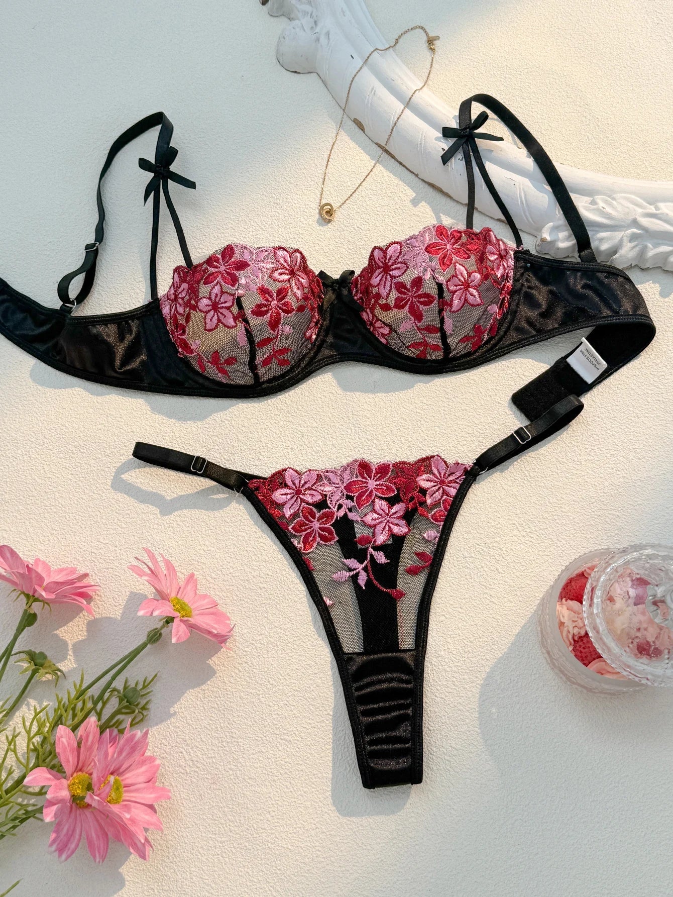 Valentine's Eve Light  Danube Group Ladies Sexy Lingerie Bra Women's Suit - the Temptation of a Seductive Night
