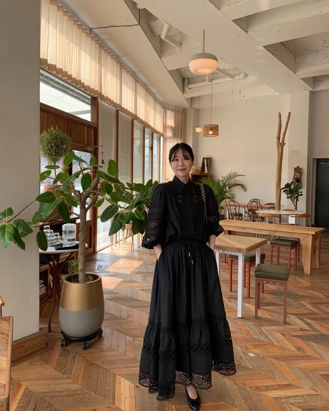 2026 French Retro Heavy Shirt Skirt Hollow Lace Balloon Sleeve Shirt + High Waist Belted Skirt Fashion Suit for Women