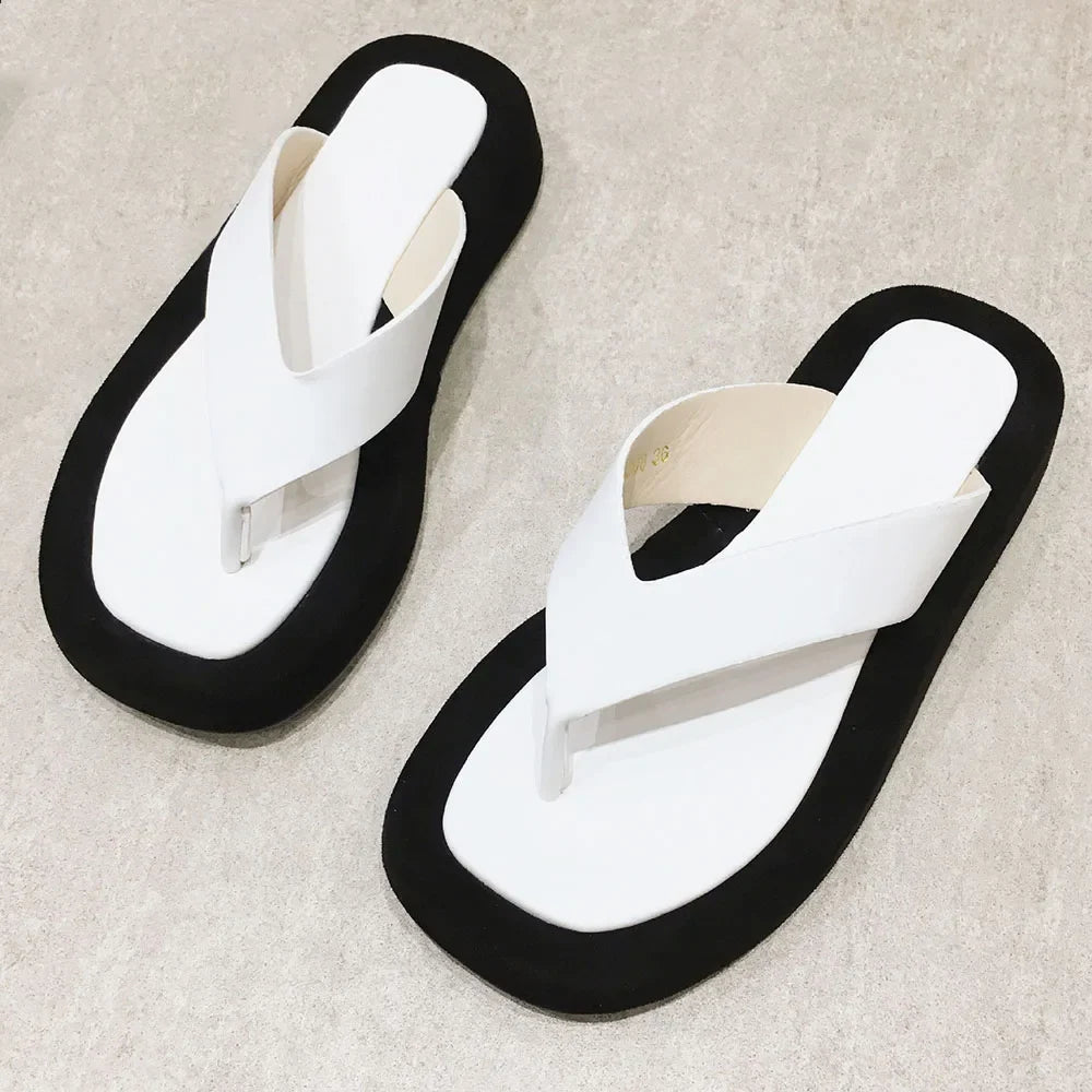 2026 New Arrivals Summer Fashion Black Flip Flops Flat Sandals Women Leisure White Slides Shoes Comfy Walking Beach Footwear