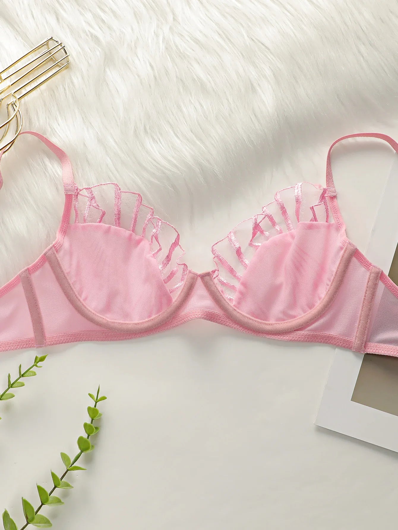 New Design High-Quality Lingerie Set With Sexy butterfly Line Mesh Plicing Women's Underwear Push Up Bra 2 Pieces YS2417