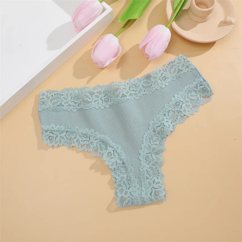 3Pcs Women Cotton Brazilian Pants Sexy Lace Brazilian Briefs Low Waist Floral Solid Color G-string Breathable Soft Lingerie