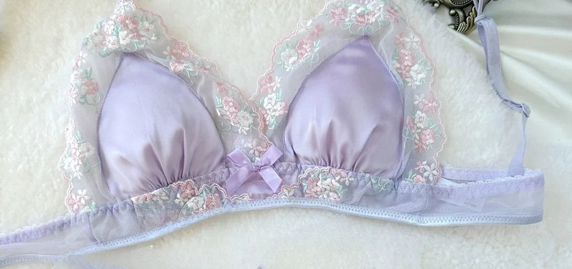 MOYISU Luxury Classic Thin Embroidery Light Luxury Silk French Underwear Sexy Pure Desire Lace Bra Set Small Chest Triangle Cup