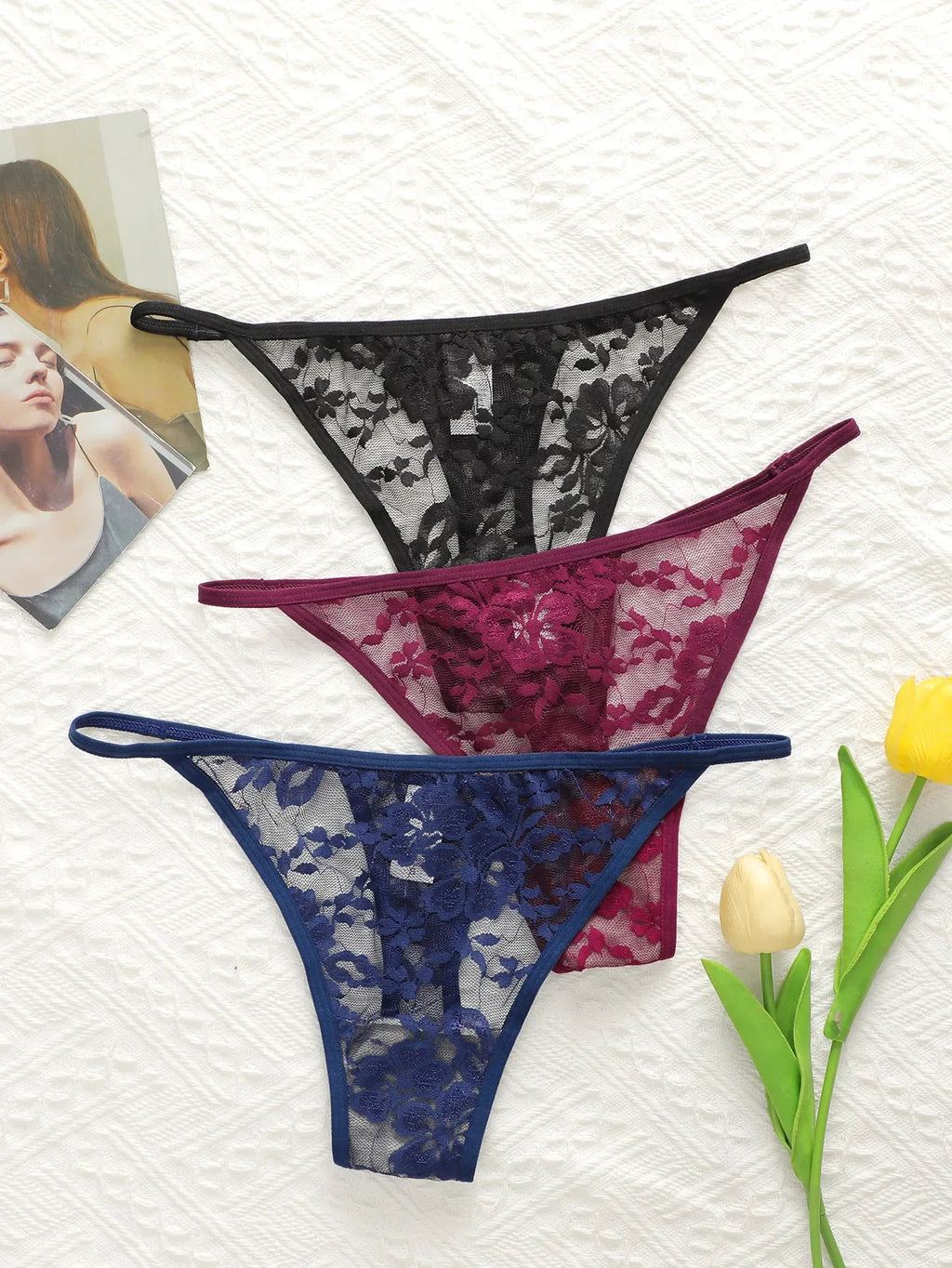 3-Pack Multi-Color Lace Thong Low-Waist Seamless Hollow Easy Wash Quick Dry Comfortable Fitting Underwear C305