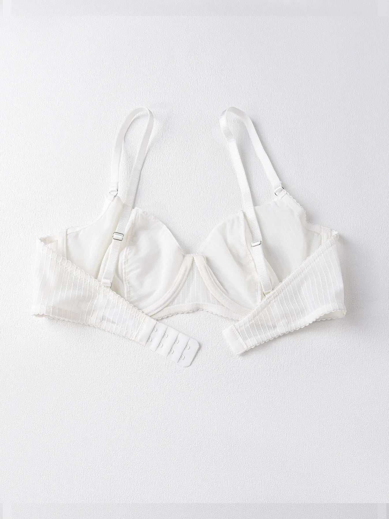 New Style Lingerie for Women with Large Busts, Ultra-Thin Sexy Striped Bra, Side Breast Reduction, Anti-Sagging, Adjustable Bra Set
