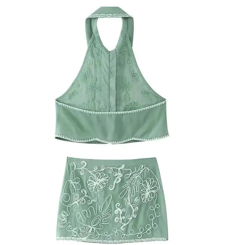 Women's Fashionable Lapel Embroidered Backless Shorts Set J25E