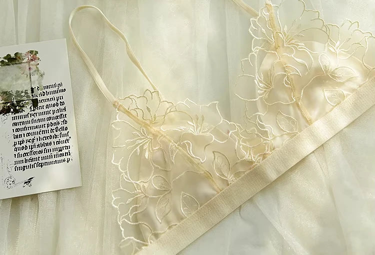 MOYISU French Style Sexy Embroidered Lace Bra Set - No Underwire Triangle Cup Small Breasts Underwear for Big Breasts Women