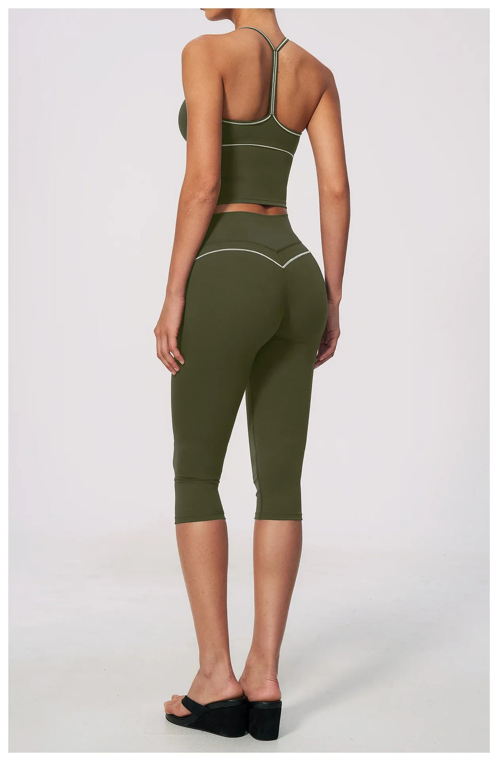 Summer Color Blocking Yoga Suit Women Tracksuit Hanging Neck V Neck Slim Sports Vest Tight Hip Lifting Capri Pants Fitness Sets