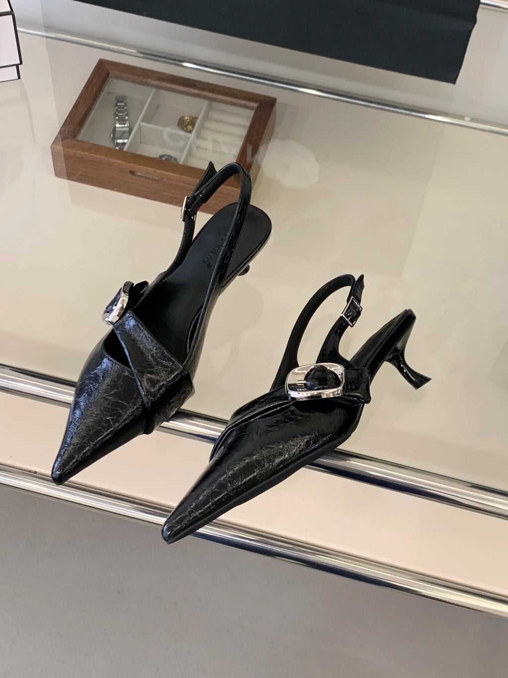 White Thin Heeled Sandals 2026 Women's Low-Heeled Shoes With Strap Brown Summer 2026 New Girls Fashion French OL Single Shoes