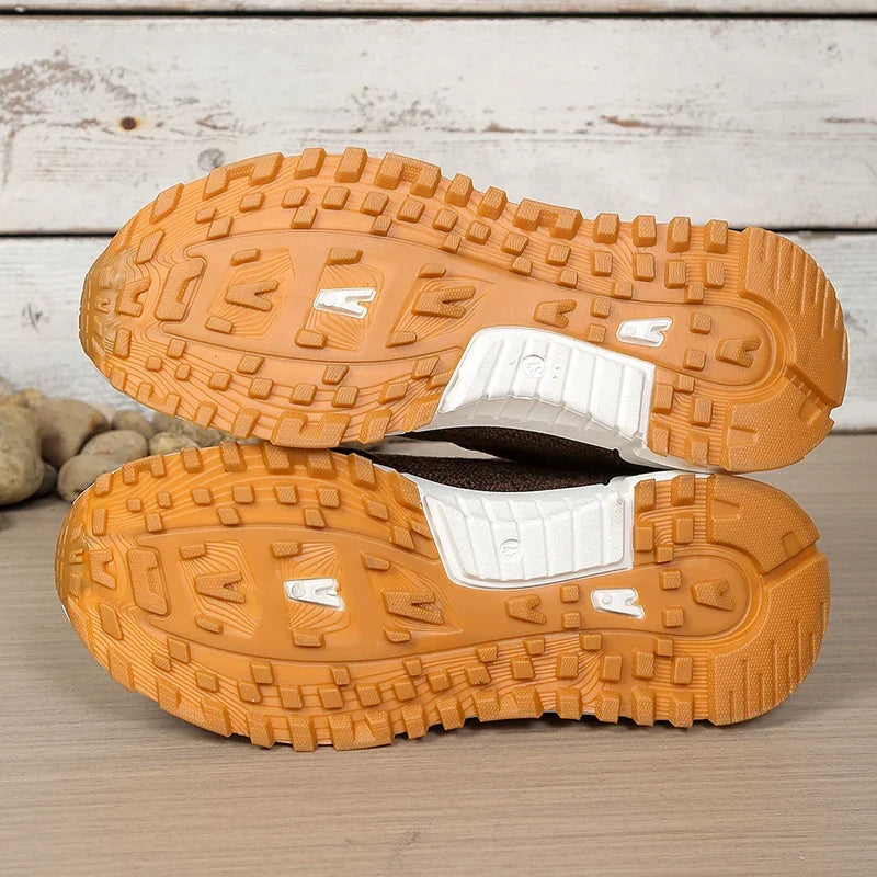 Fashion Leopard Print Pink Sneakers Women 2026 Spring Non Slip Platform Sneakers Woman Comfortable Lace Up Sport Shoes Plus Size