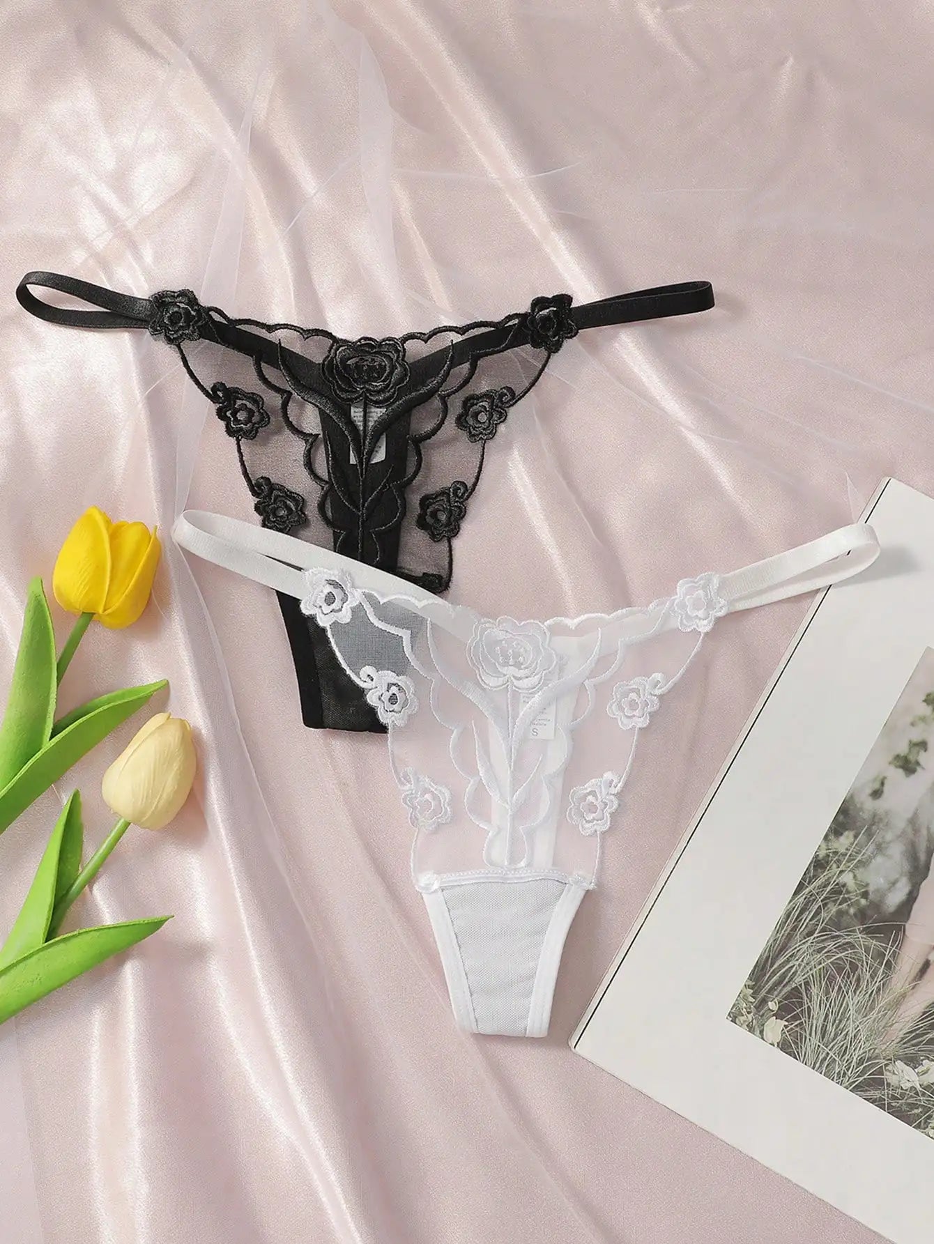 2pcs Ladies' New Lace Sexy Black And White Embroidered Flower Print Sexy Set Thong Underwear C2648