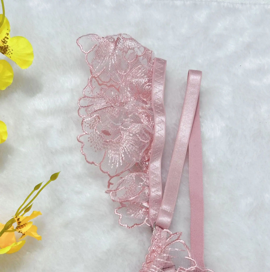 sexy lingerie embroidered see-through mesh bra with underwire four-piece set