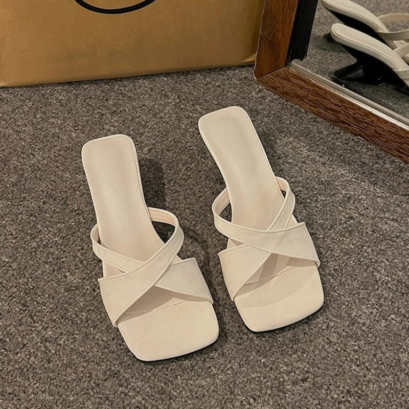 2026 summer new French style high-heeled flip-flops square open-toed flip-flops women shoes sex pumps