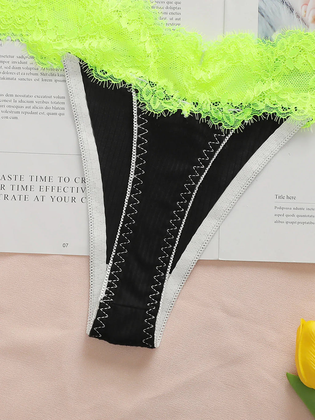 New product color fashionable contrasting design black splicing green lace sexy women's thong women's underwear C3307