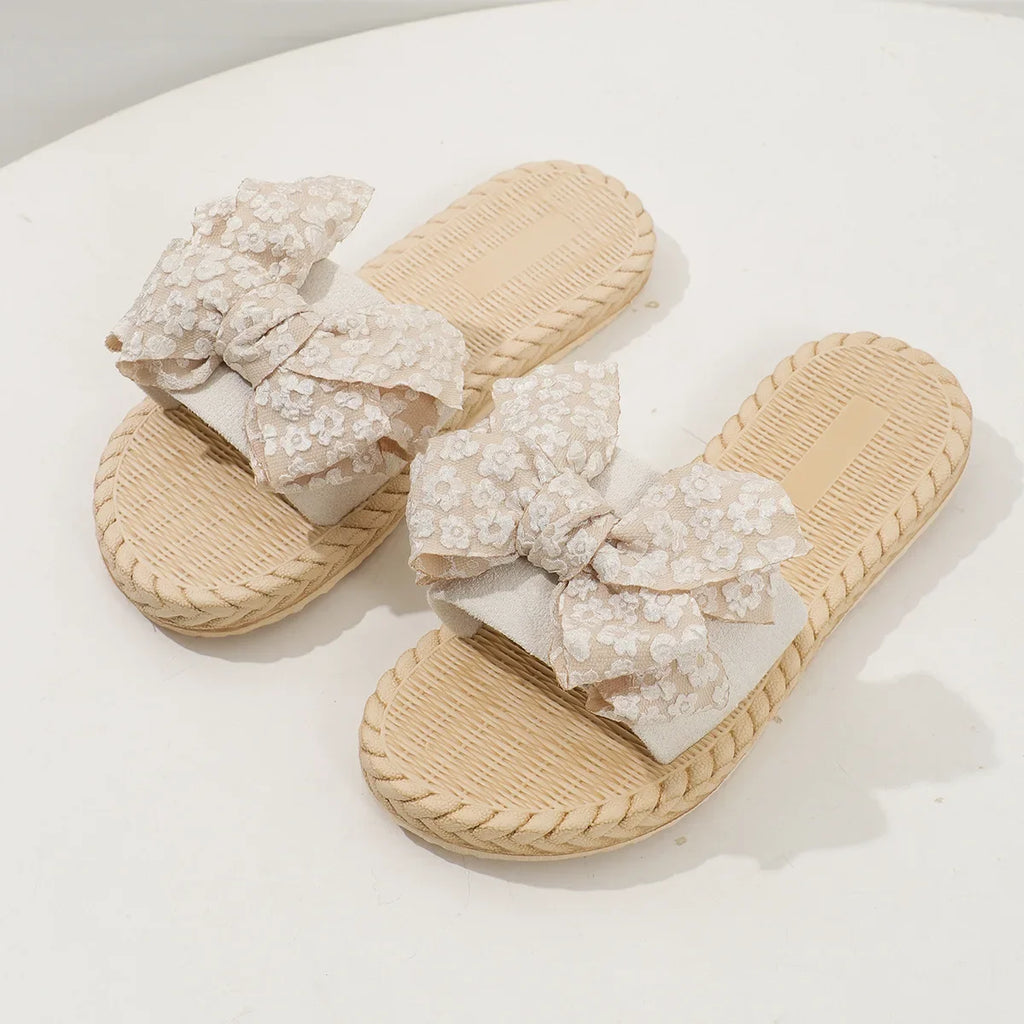 2026 New Women's Fashion Trend Lace Bow Anti Slip, Wear-resistant, Comfortable Soft Sole Flat Heel Slippers